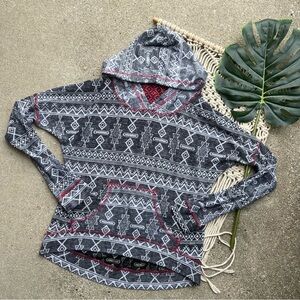 Gimmicks by BKE Tribal Print Long Sleeve Hooded Top Size XS